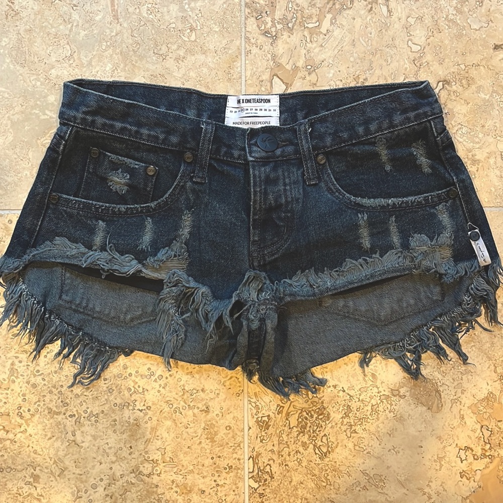 One by One Teaspoon Bonitas | Denim Shorts